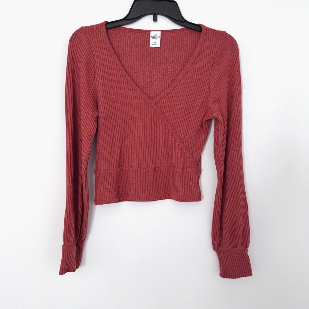 Hollister Womens Medium Top V-Neck Pullover Rust Red Ribbed Long Sleeve